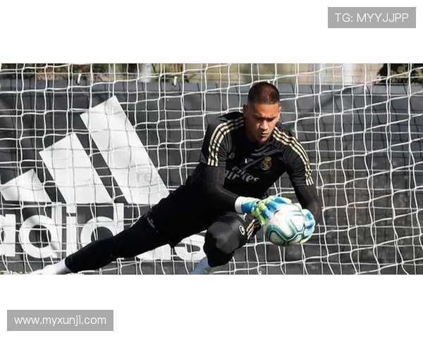 库尔图瓦：如果让我和托普里亚格斗，我估计只能撑10秒